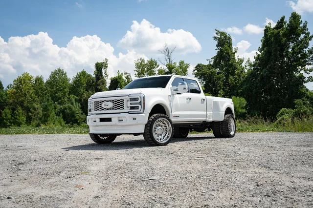 2024 Ford F-450SD Platinum