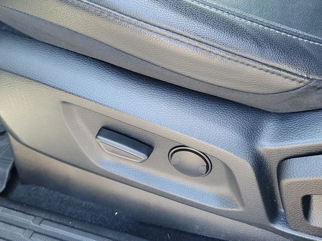 Certified Used 2021 Oxford White Ford Lariat image 22