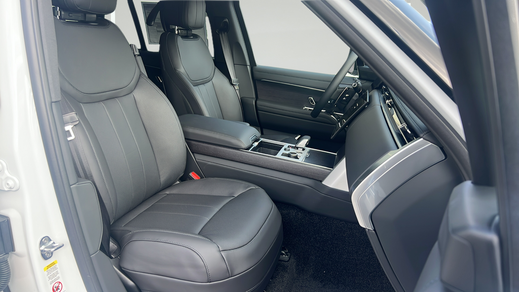 New 2027 White Land Rover SE image 20