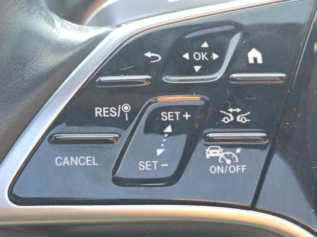 Used 2022 Black Mercedes-Benz S 500 image 32
