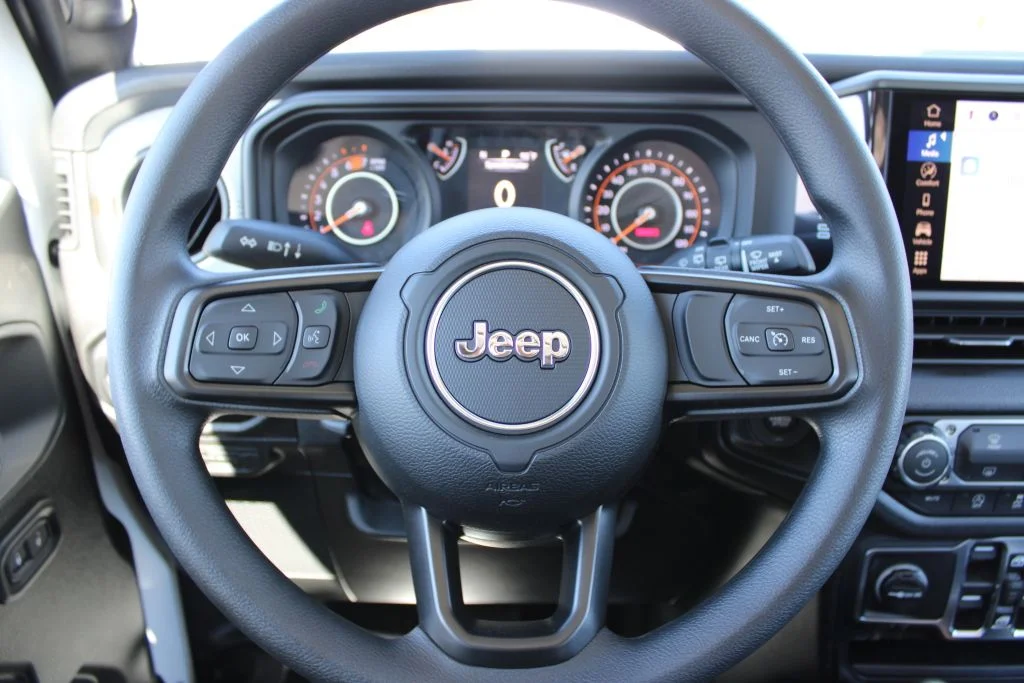 New 2026 Bright White Clear-Coat Exterior Paint Jeep Sport image 25
