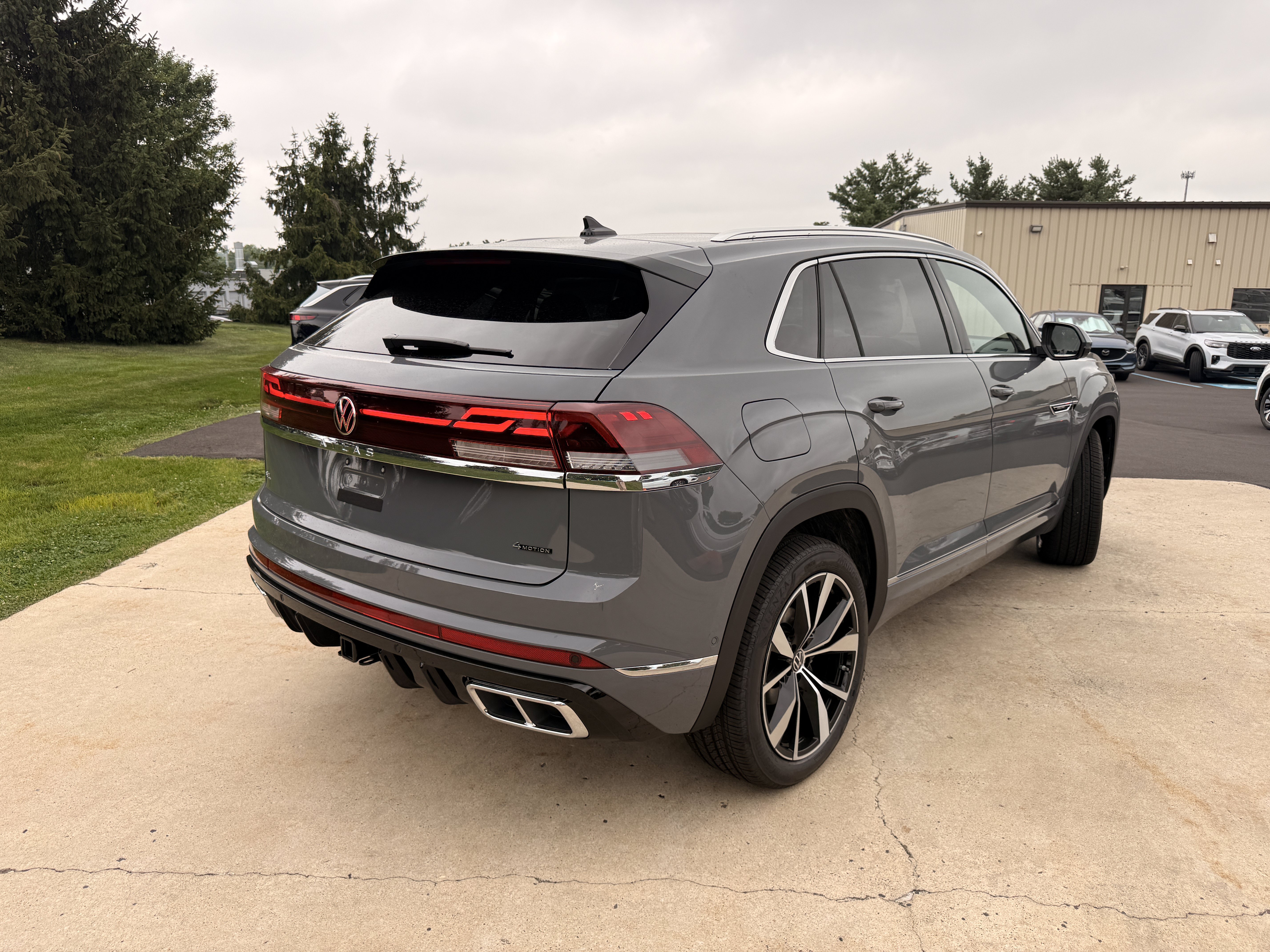 New 2026 Pure Gray Volkswagen 2.0T SEL Premium R-Line image 17