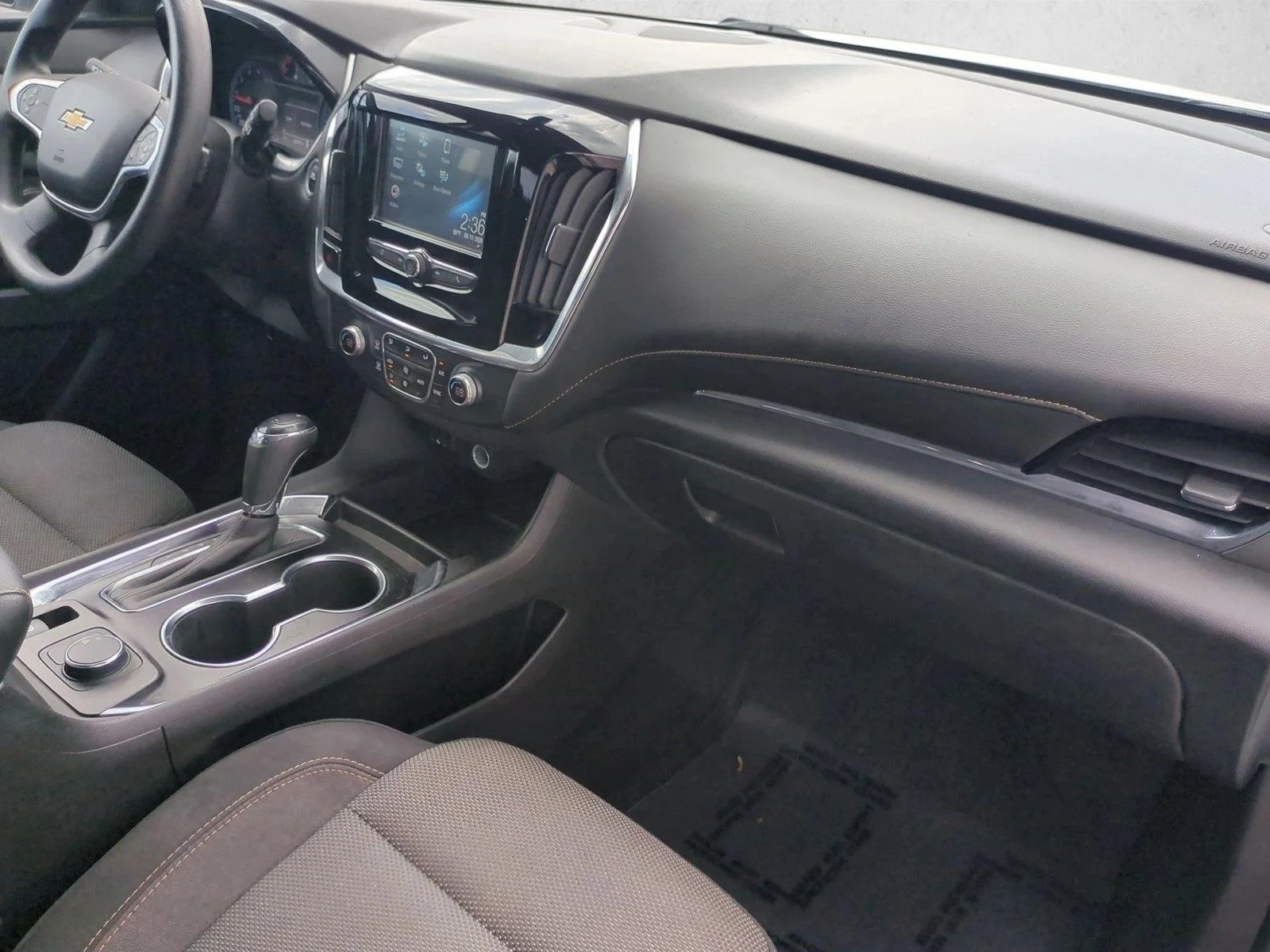 Used 2019 Summit White Chevrolet LS image 22