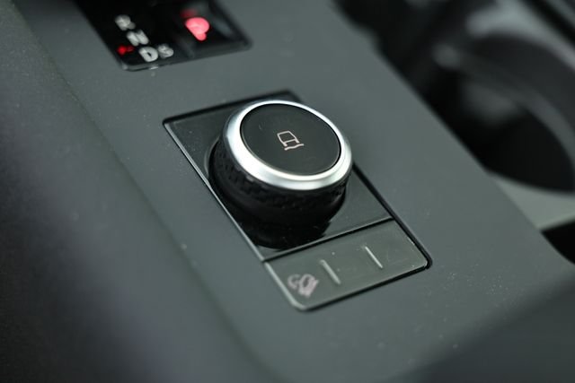 New 2026 Carpathian Grey Land Rover  Tempest Edition image 58