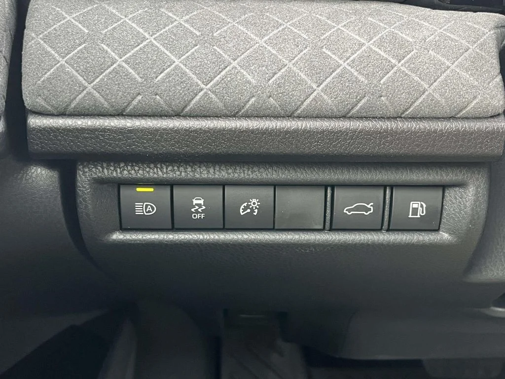 2026 Toyota Camry XLE - Photo 25