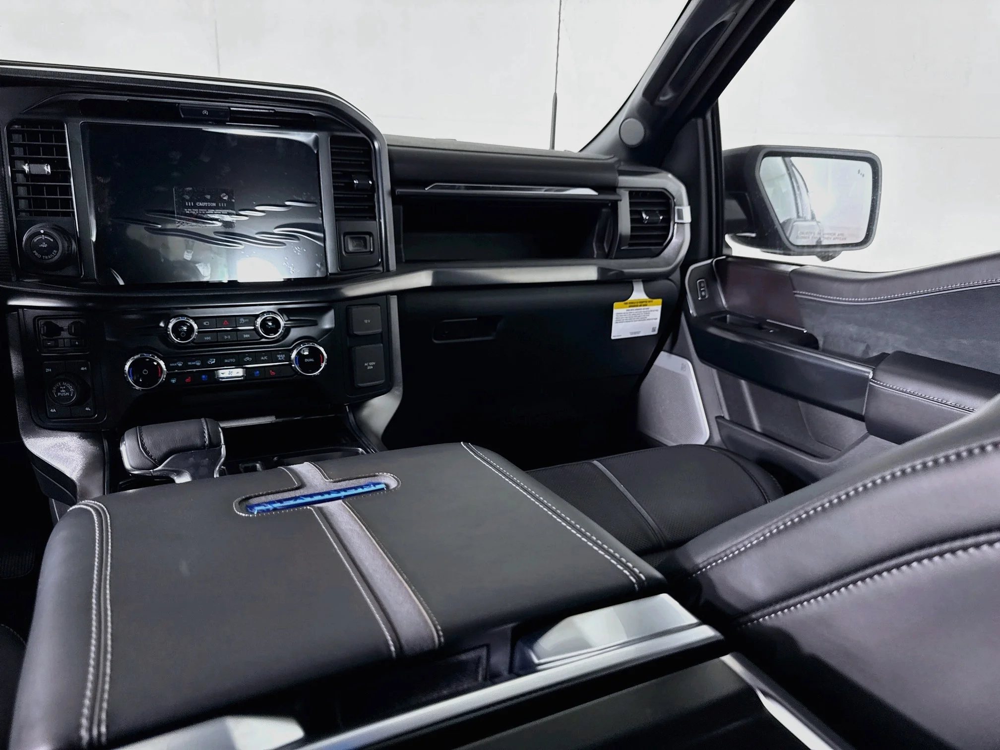 New 2026 Agate Black Metallic Ford Platinum® image 24