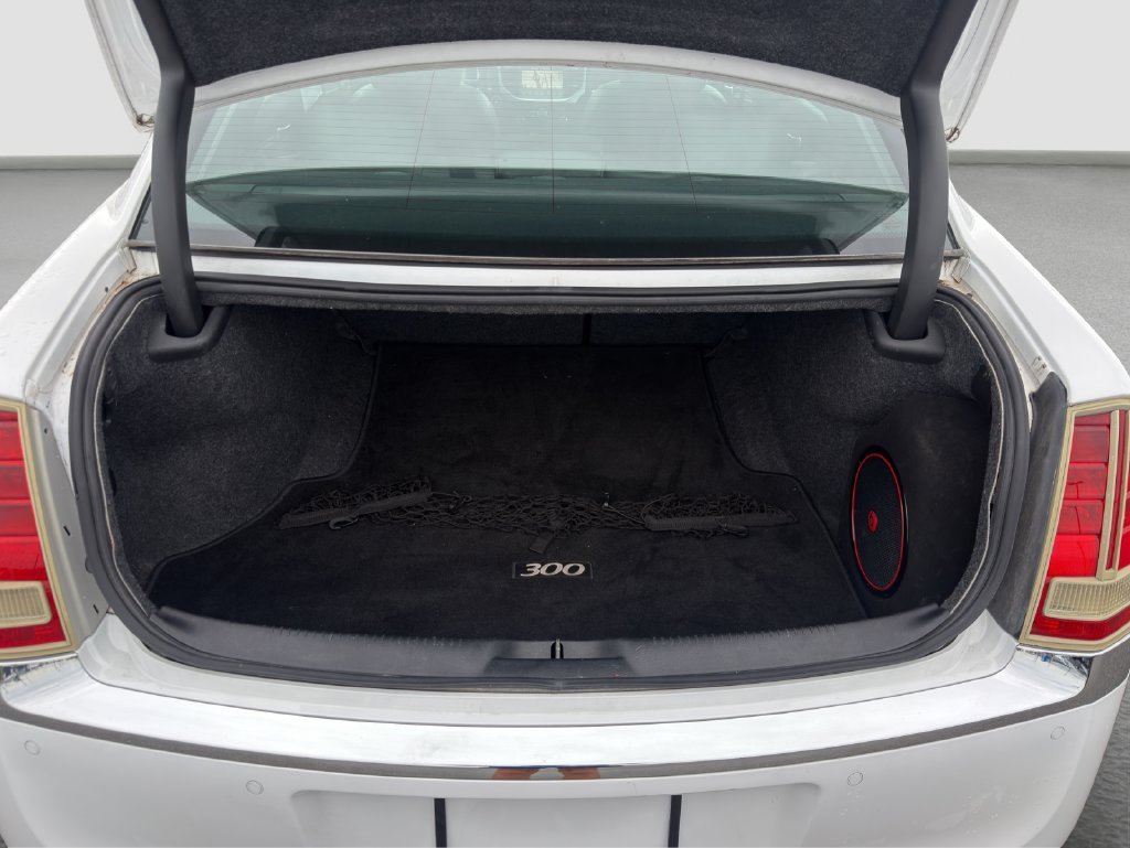 Used 2012 White Chrysler C image 24