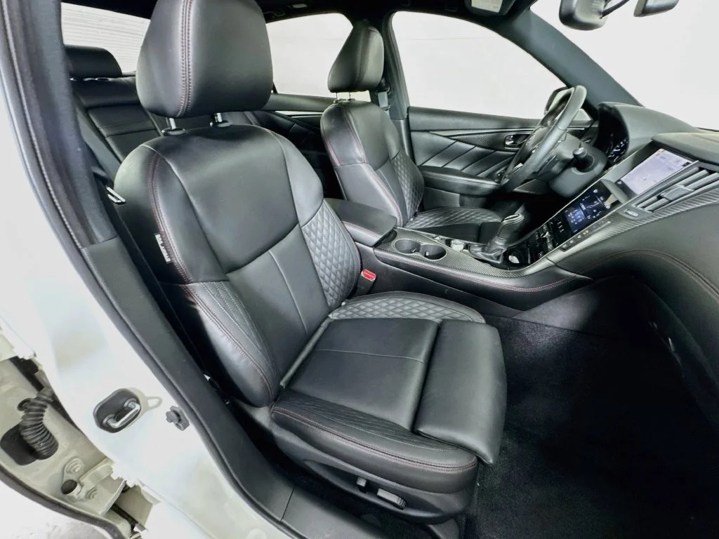 Certified Used 2023 White INFINITI Red Sport 400 image 38