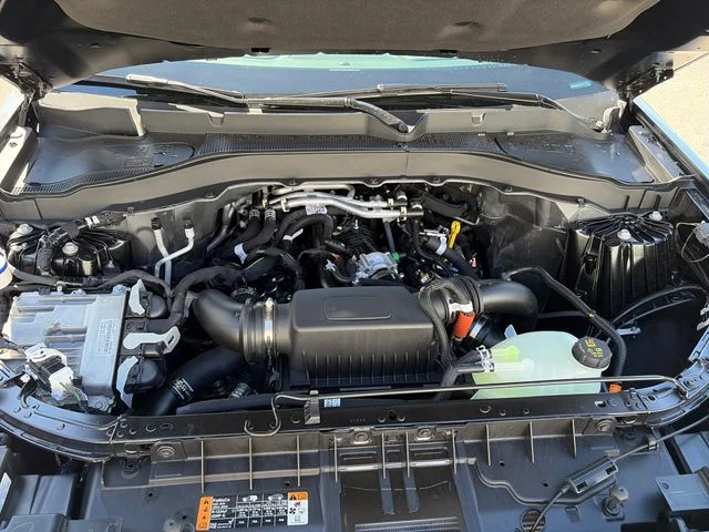 New 2026 Carbonized Gray Metallic Ford Tremor® image 23