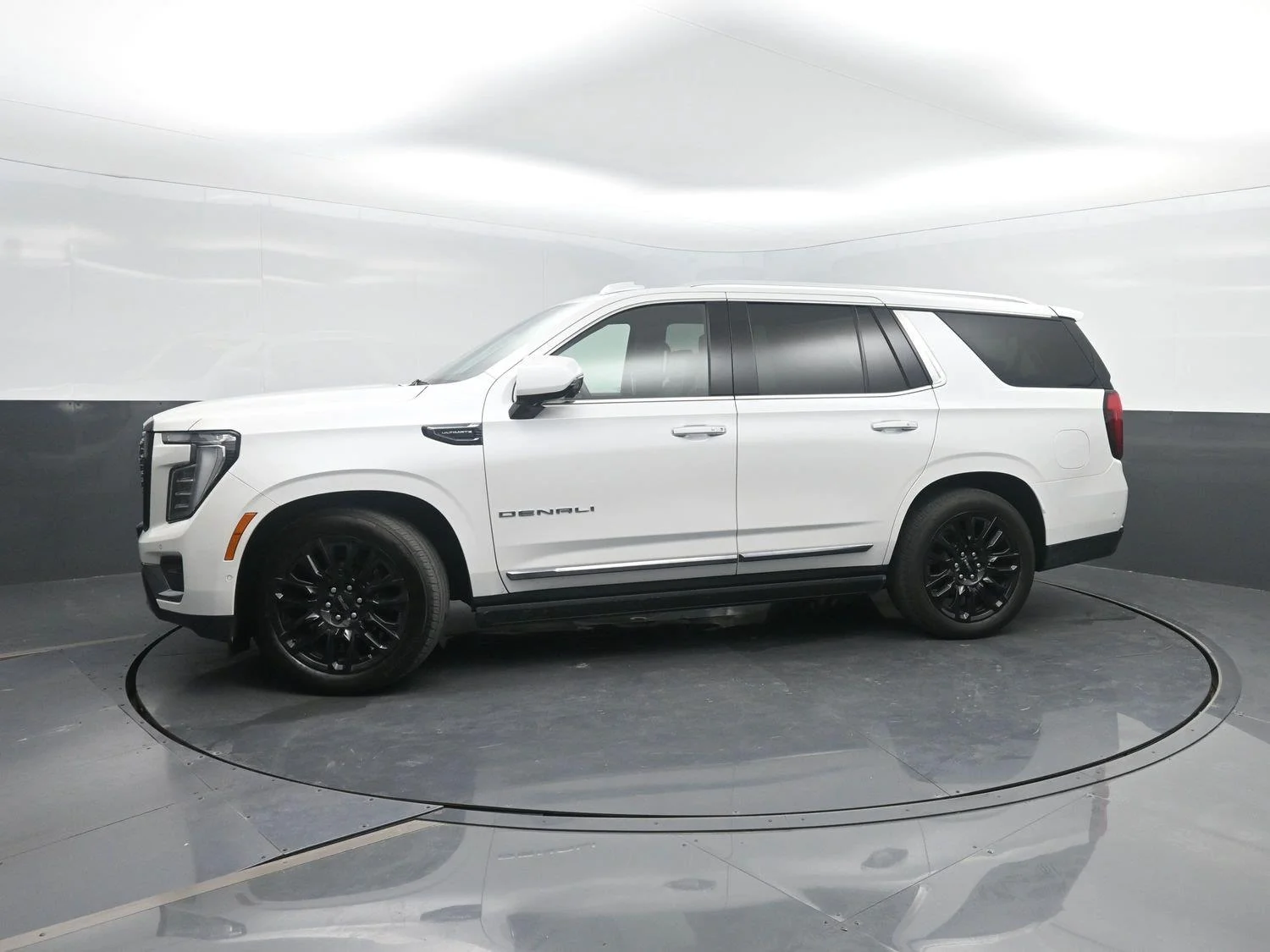 2025 GMC Yukon Denali Ultimate - Photo 50