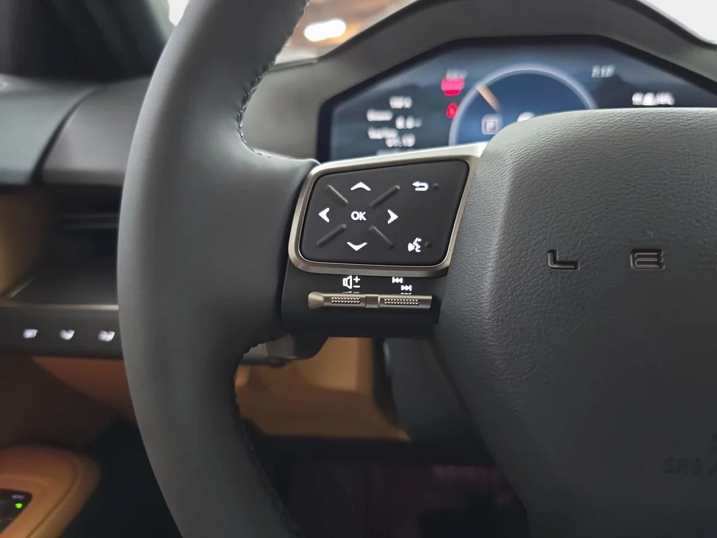 New 2026 Caviar Lexus PREMIUM AWD image 17