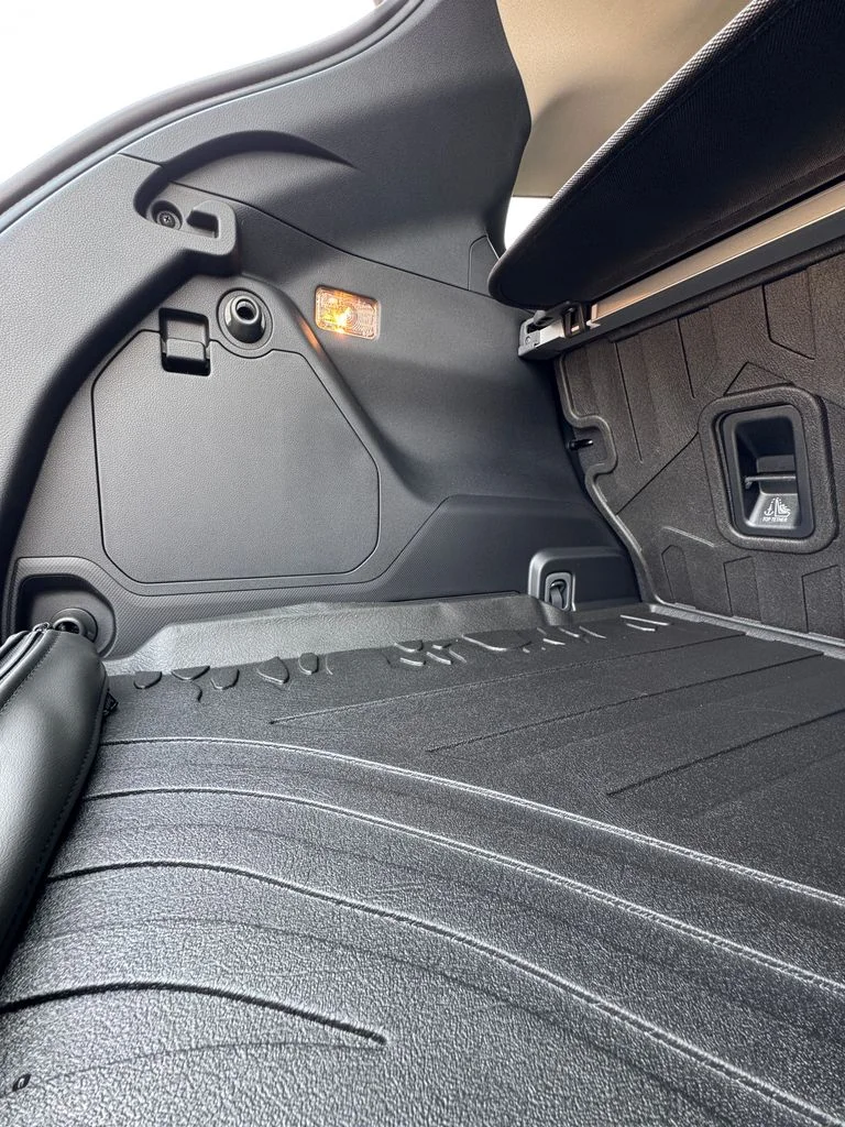 New 2026 MAGNETITE GRAY PEARL Subaru Limited Hybrid image 24