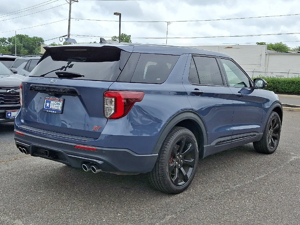 Used 2021 Blue Ford ST image 12