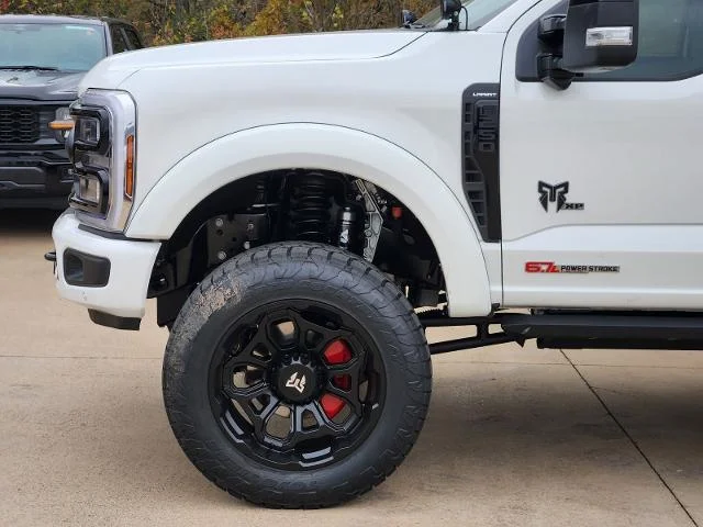 New 2026 Star White Metallic Tri-Coat Ford F-250® Lariat® image 29
