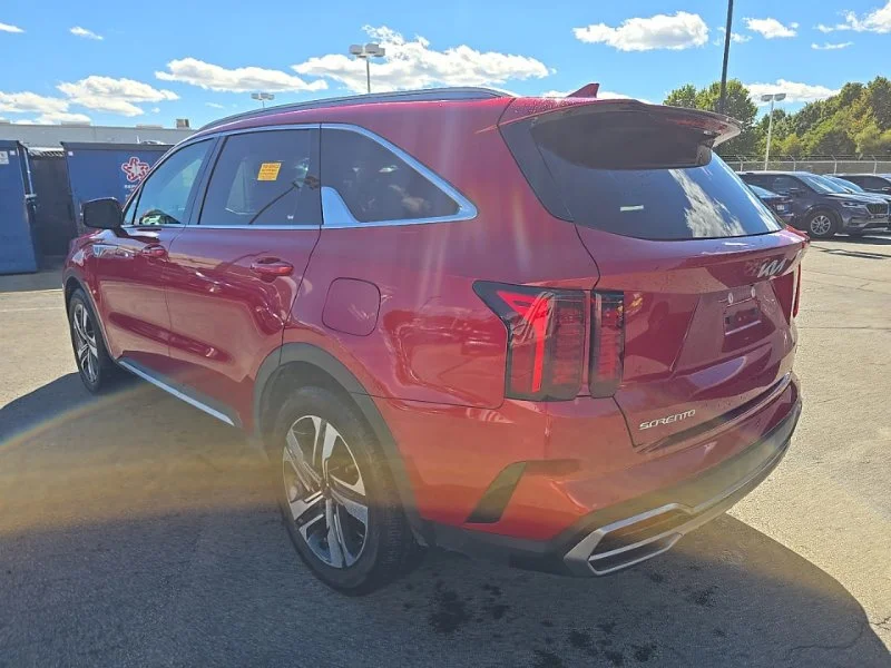 Used 2023 Red Kia EX image 5