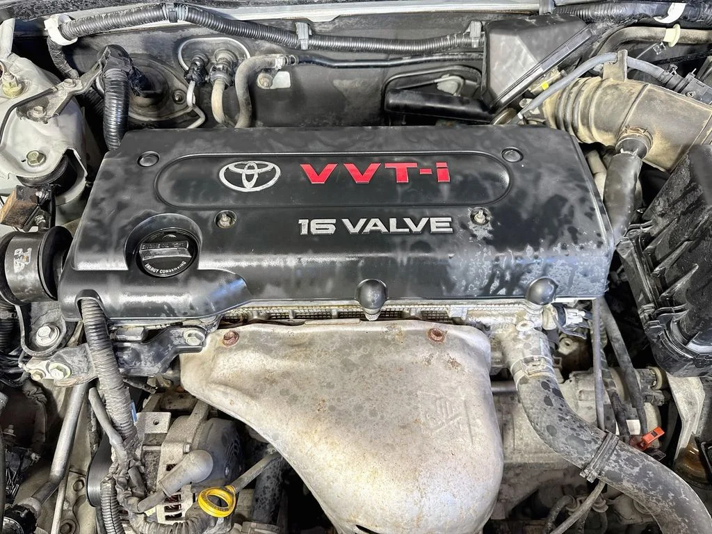Used 2005 Lunar Mist Metallic Toyota STD image 35