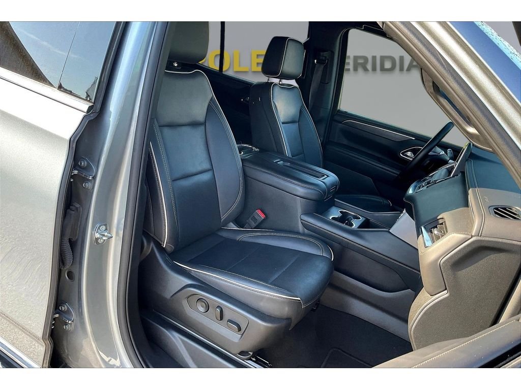 Used 2024 Sterling Metallic GMC SLT image 6