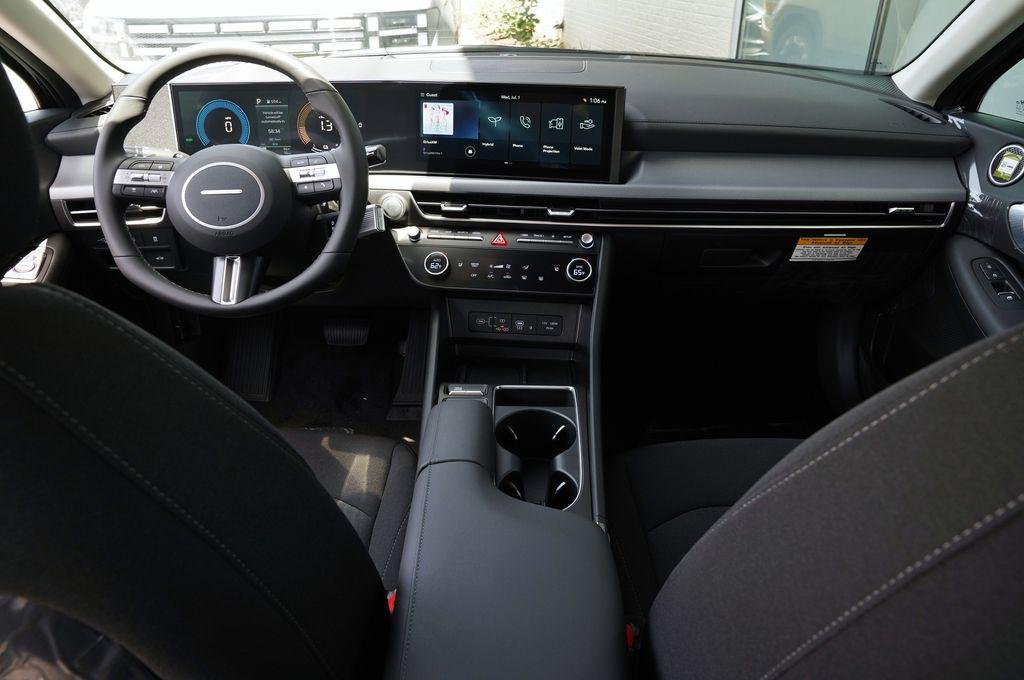 New 2026 Abyss Black Hyundai SEL image 7