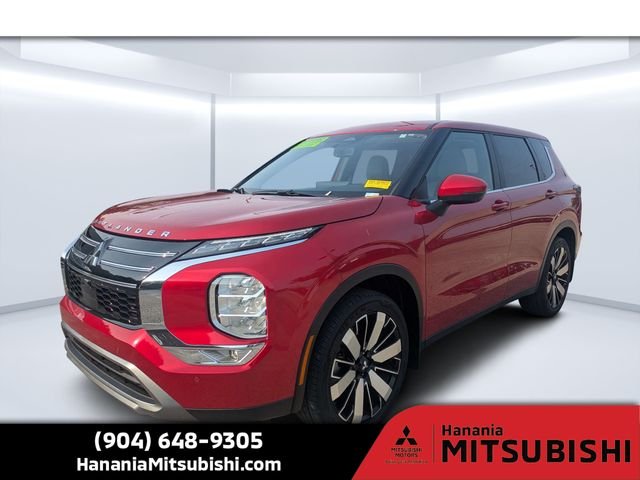 Used 2025 Red Mitsubishi SE image 7