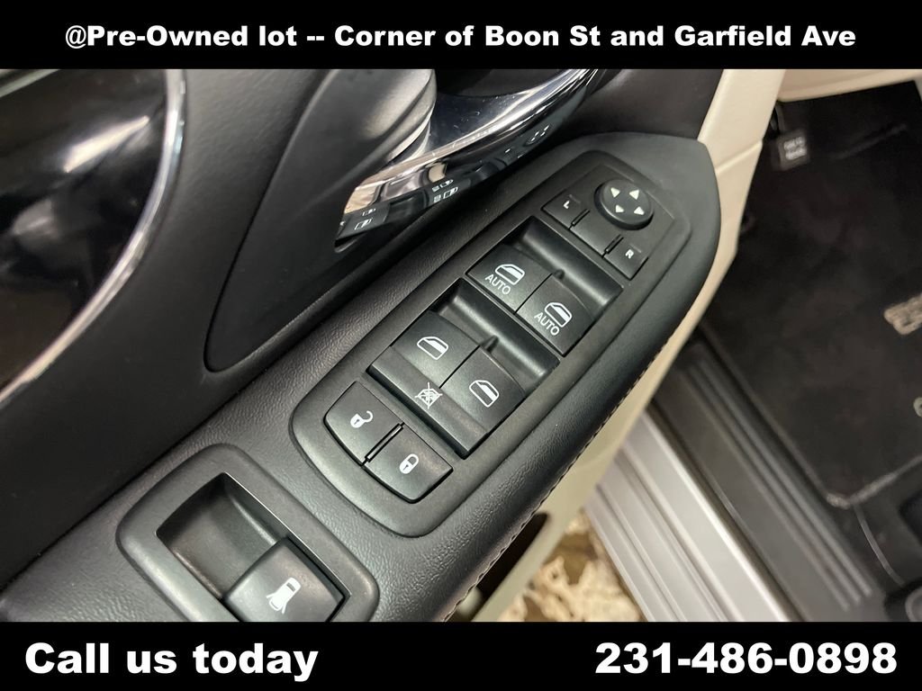 Used 2014 Silver Dodge SE 30th Anniversary image 16
