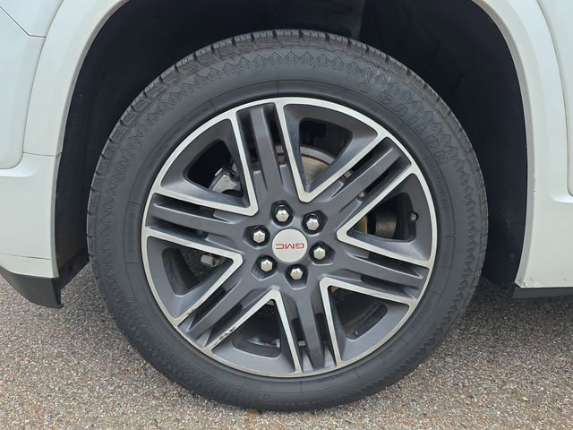Used 2017 White Frost GMC Denali image 9