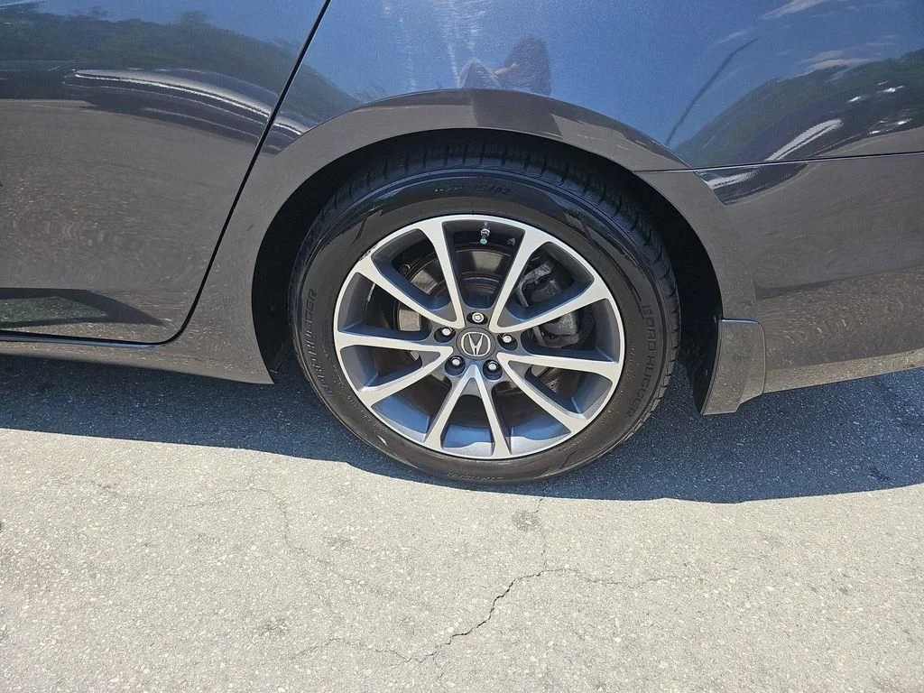 Used 2015  Acura V6 Tech image 31