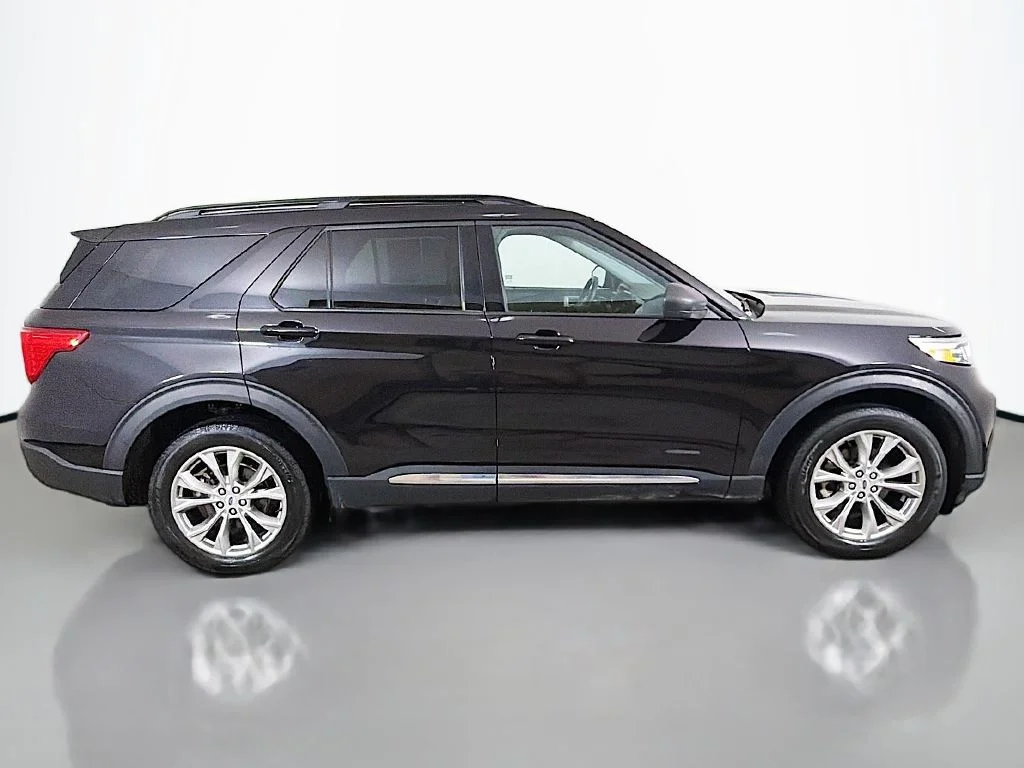 Used 2024 Black Ford XLT image 15