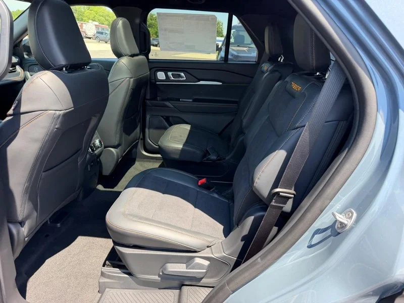 New 2026 Vapor Blue Metallic Ford Tremor image 11