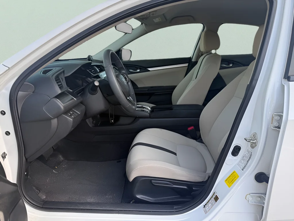 Certified Used 2019 Platinum White Pearl Honda LX image 9