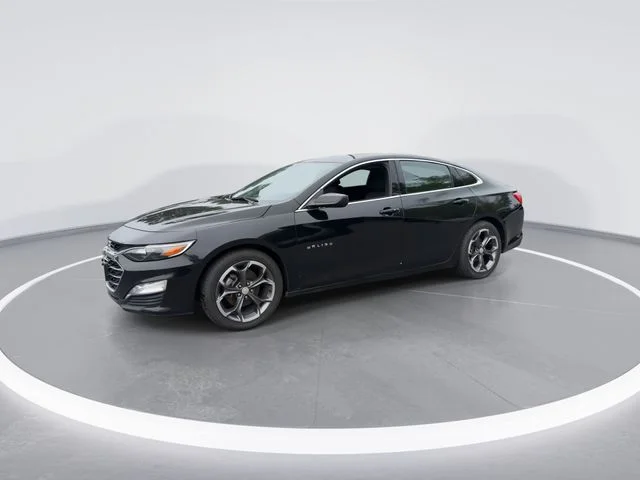 Used 2023 Black Chevrolet LT image 4