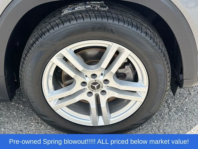 Used 2021  Mercedes-Benz GLB 250 image 12