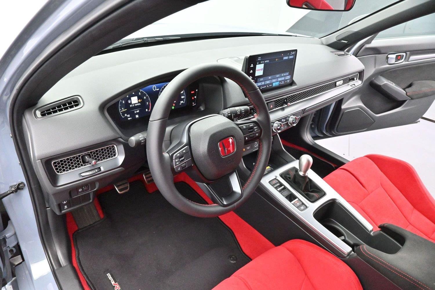 Used 2024 Sonic Gray Pearl Honda Type R image 12