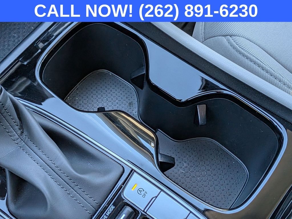 2025 Hyundai Tucson SE - Photo 23
