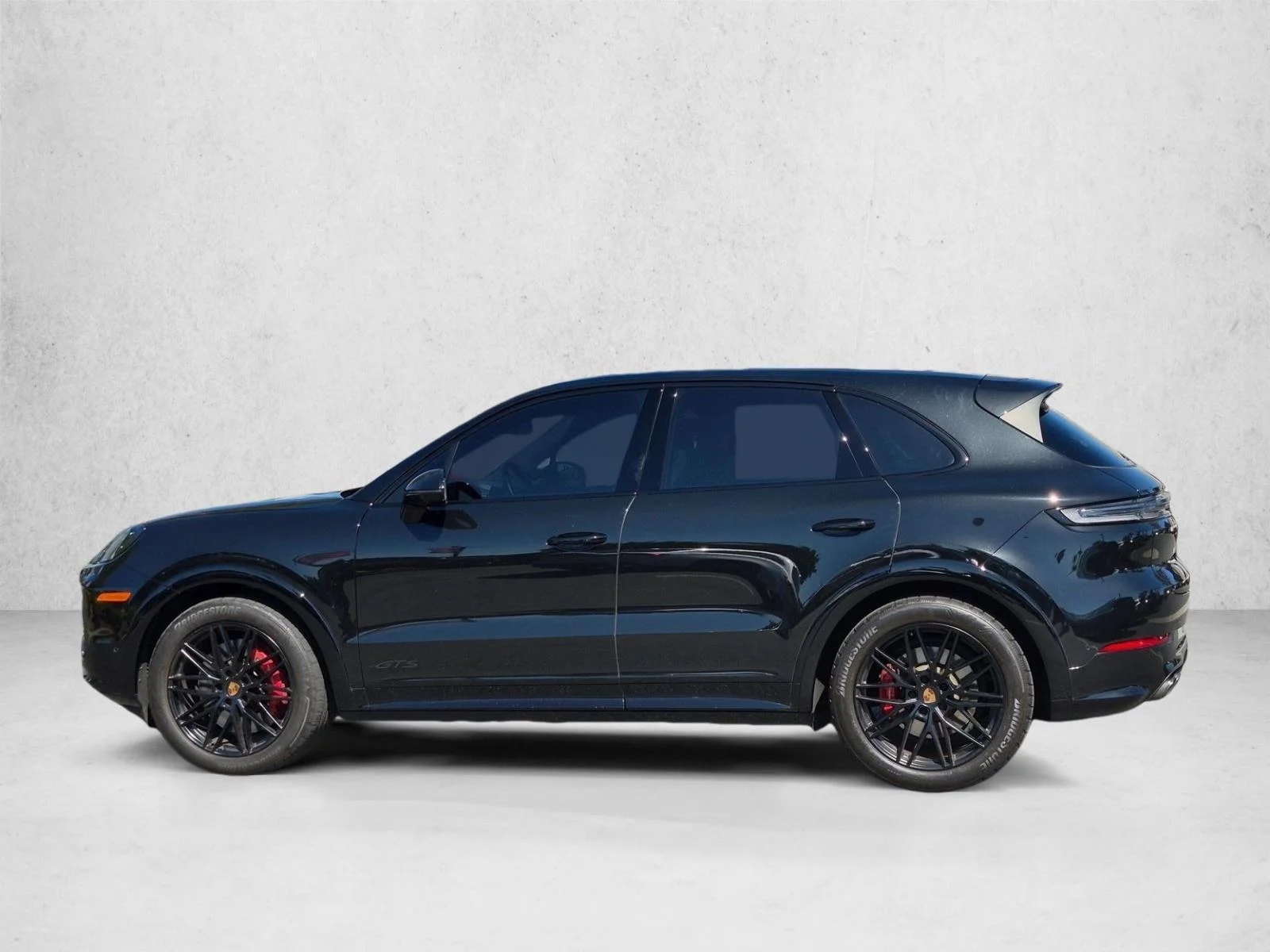 2025 Porsche Cayenne GTS - Photo 8