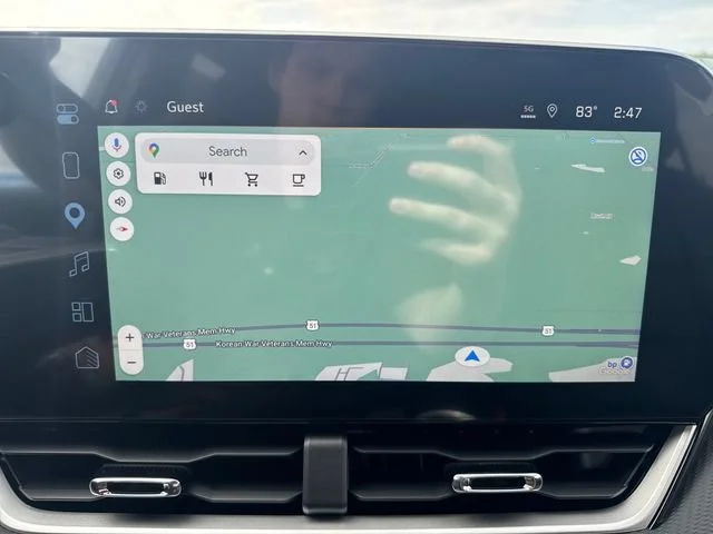 2027 Chevrolet Equinox LT - Photo 21