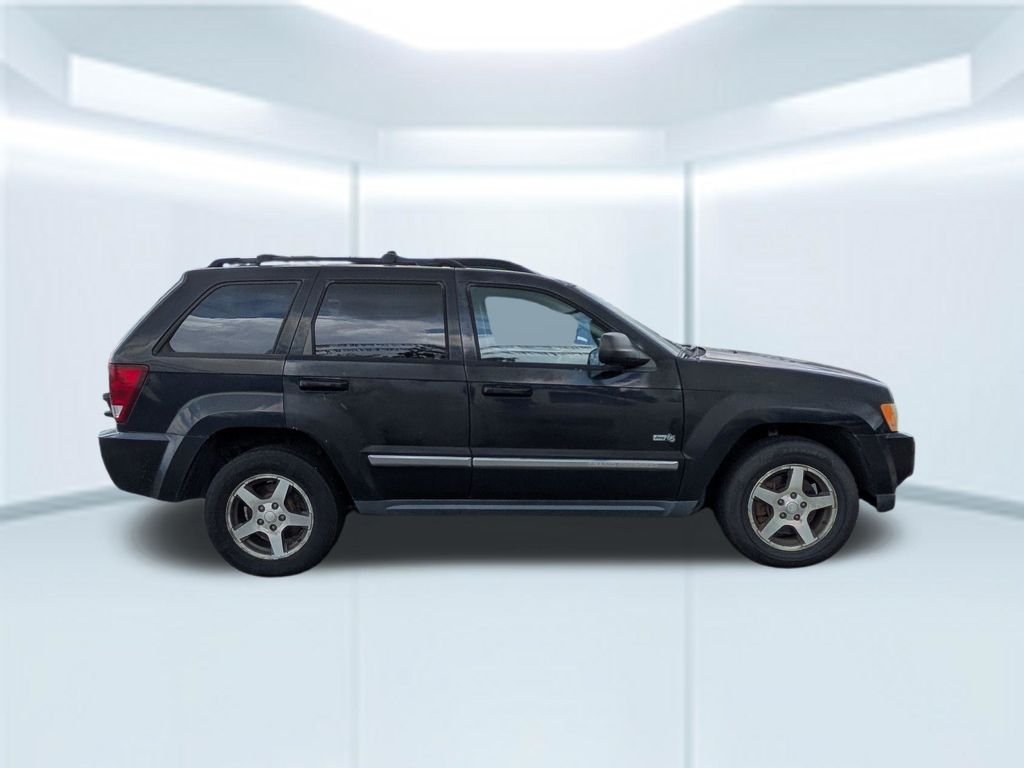 Used 2006 Black Jeep Laredo image 5
