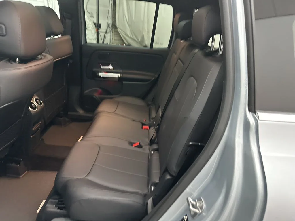 Used 2026 Silver Mercedes-Benz GLB 250 image 23