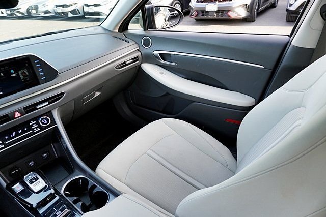 Used 2023 Gray Hyundai SEL image 19