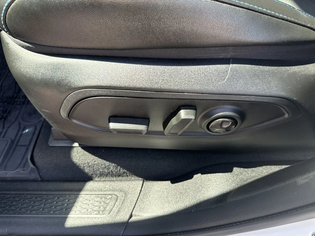 Used 2022 White Jeep Trailhawk 4xe image 16