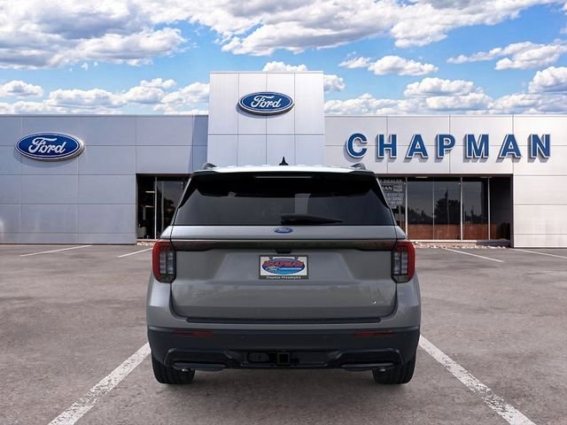 New 2026 Carbonized Gray Metallic Ford ST-Line image 5