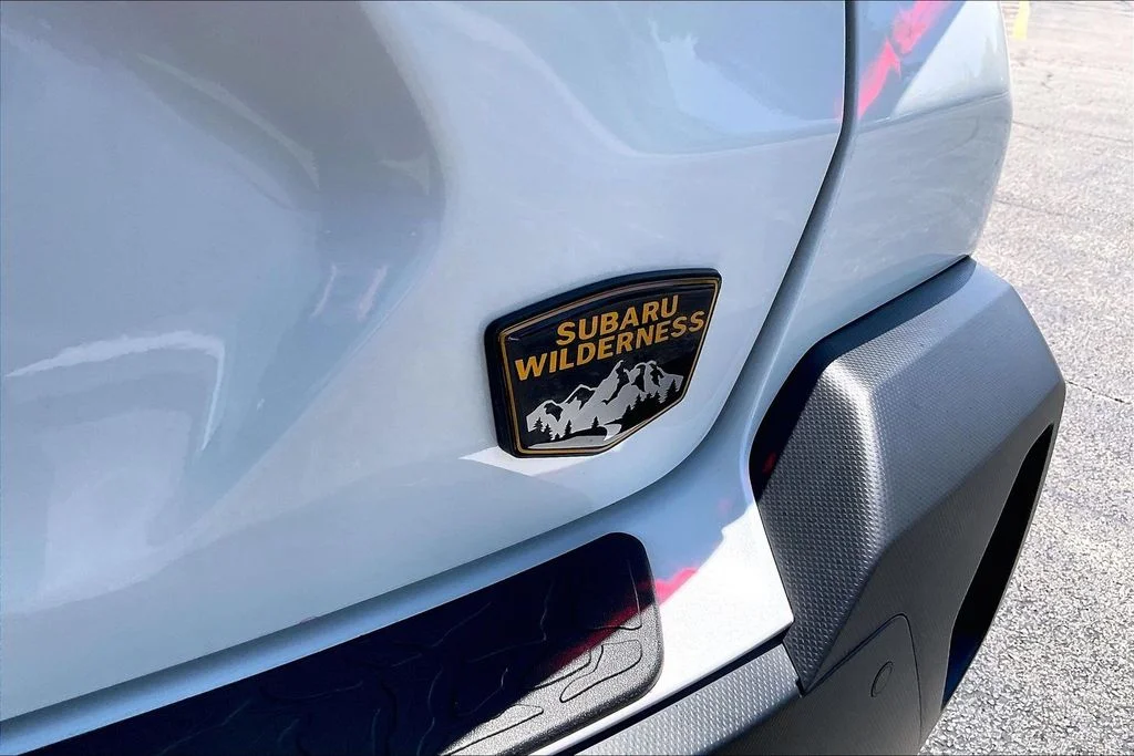 Used 2025 White Subaru Wilderness image 9