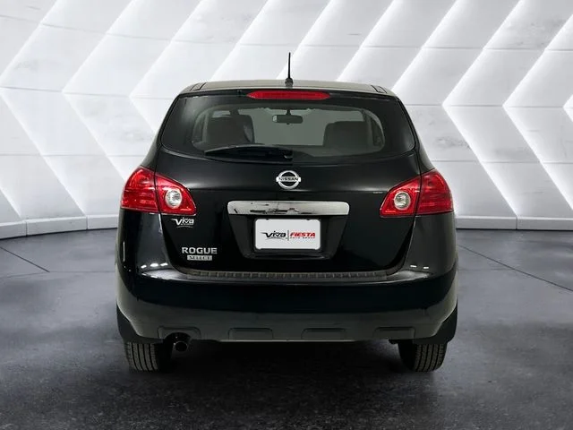 Used 2014 Black Nissan S image 5