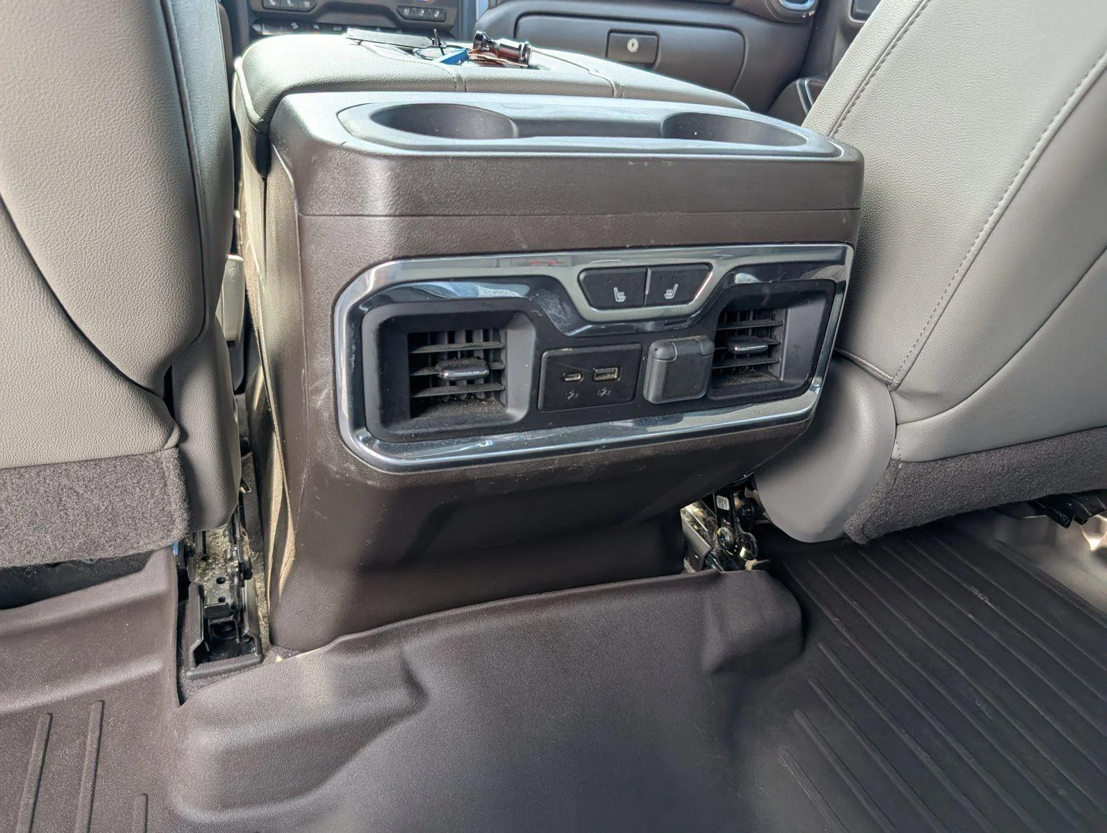 Used 2019 SUMMIT WHITE GMC SLT image 33