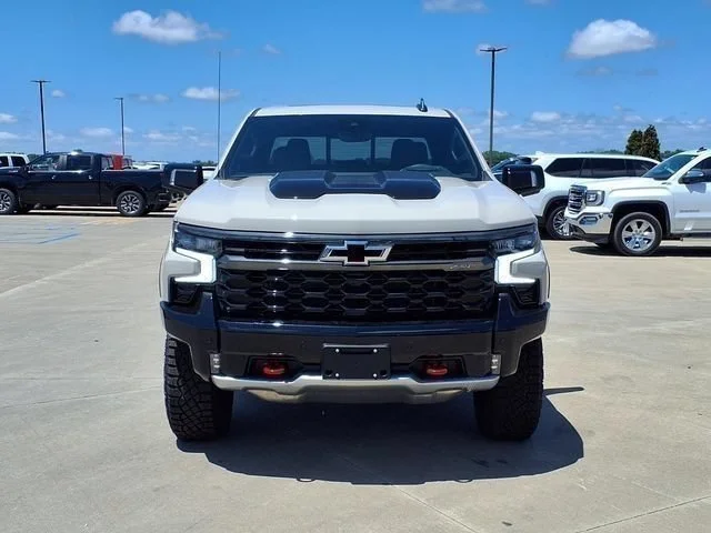 New 2026 White Sands Chevrolet ZR2 image 20