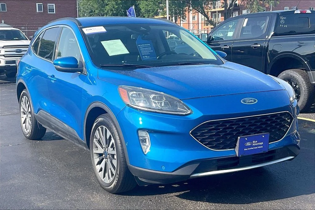 Used 2020 Blue Ford Titanium image 34