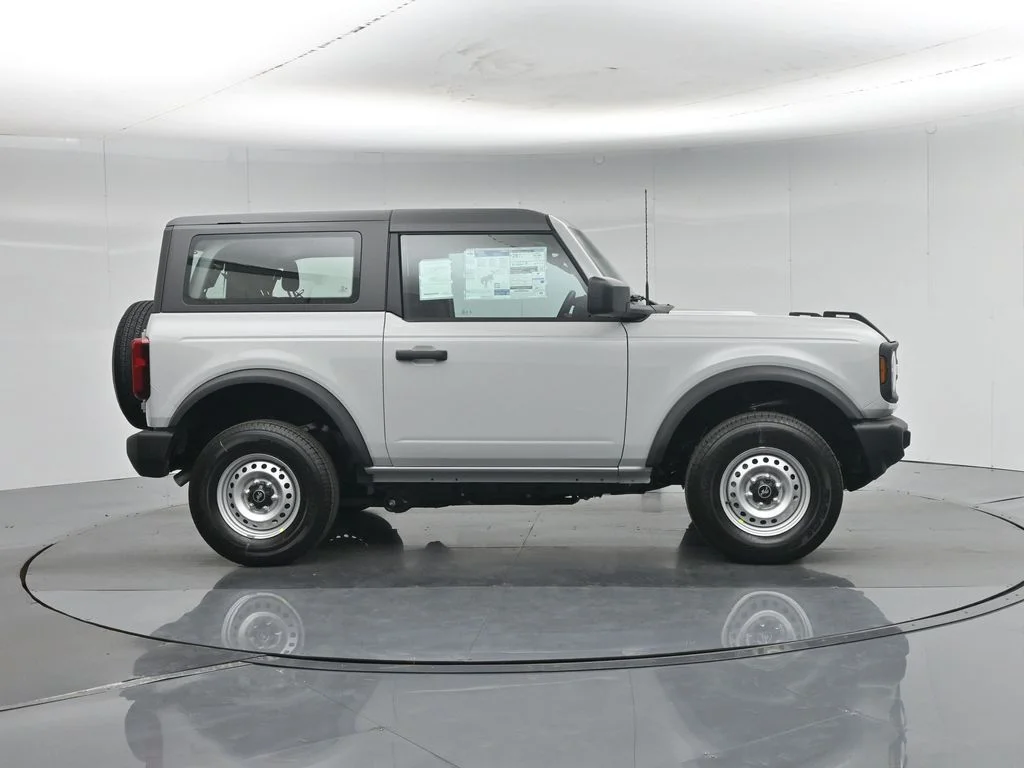 New 2026 Avalanche Gray Ford Base image 23