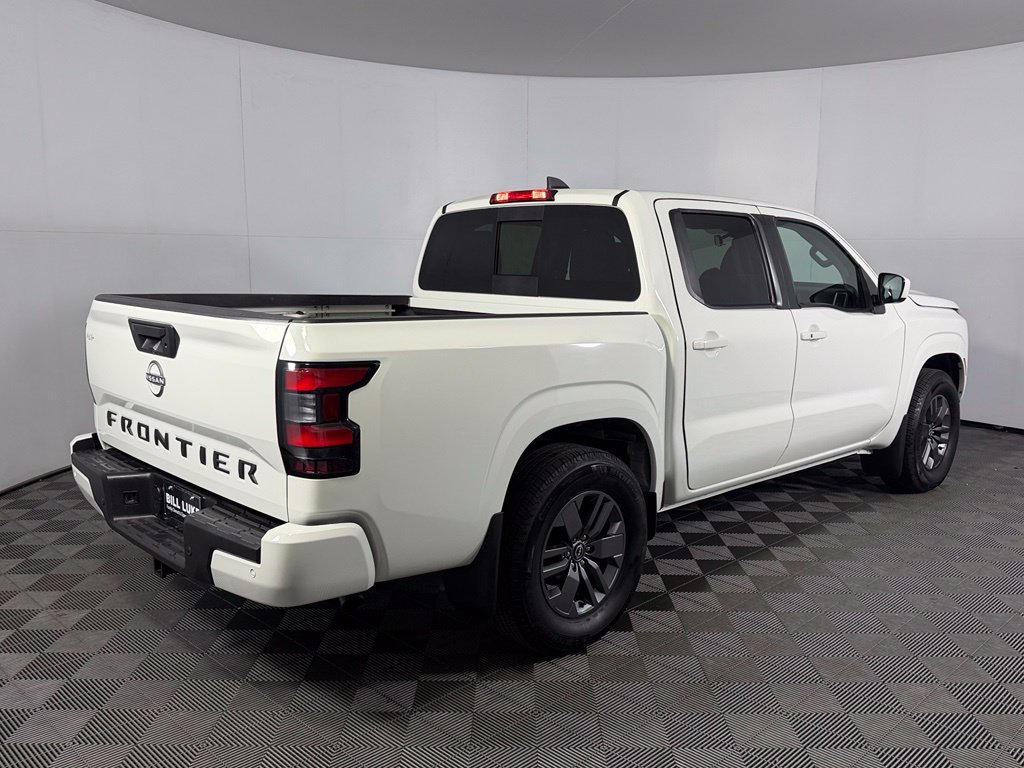 Used 2025 White Nissan SV image 7