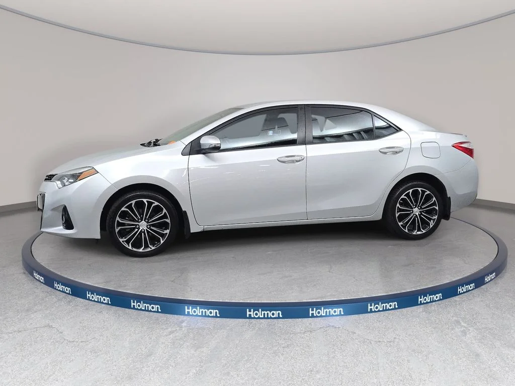 Used 2014 Classic Silver Metallic Toyota S Premium image 9