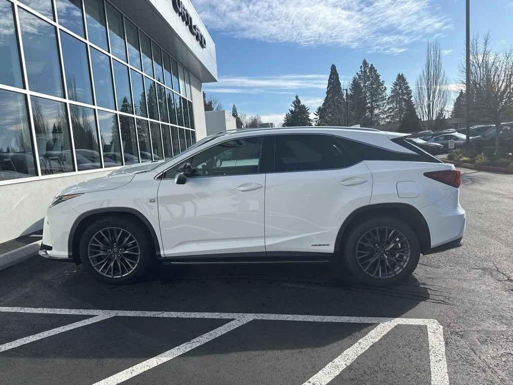 Used 2018 White Lexus 450h F Sport image 3
