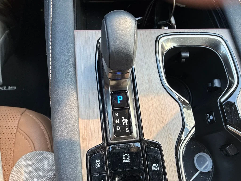 Certified Used 2024 White Lexus 350h Premium Plus image 18
